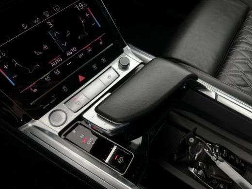 Audi e-tron 55 Quattro S-Line 95 kWh [ 3-Fase ] {SOH-92%} (INCL-BTW) *PANO | VIRTUAL-MIRRORS | AUDI-DESIGN-LE... ActivLease financial lease