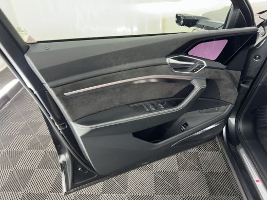 Audi e-tron 55 Quattro S-Line 95 kWh [ 3-Fase ] {SOH-92%} (INCL-BTW) *PANO | VIRTUAL-MIRRORS | AUDI-DESIGN-LE... ActivLease financial lease
