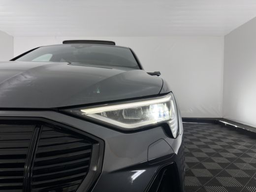 Audi e-tron 55 Quattro S-Line 95 kWh [ 3-Fase ] {SOH-92%} (INCL-BTW) *PANO | VIRTUAL-MIRRORS | AUDI-DESIGN-LE... ActivLease financial lease