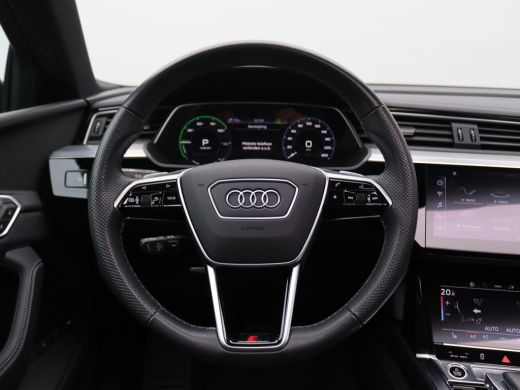 Audi e-tron 55 quattro S edition 95 kWh 408PK Aut. SOH 92,25%, Pano-Schuifdak, Memorystoel, Luchtvering, Alar... ActivLease financial lease