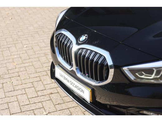 BMW 1 Serie 118i Executive Sport Line Automaat / Sportstoelen / LED / Airconditioning / Cruise Control / Live... ActivLease financial lease