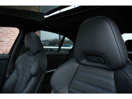 BMW 3 Serie 330e xDrive M-Sport Pro Pano M-zetels ACC HUD 19inch El-klep ActivLease financial lease