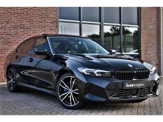BMW 3 Serie 330e xDrive M-Sport Pro Pano M-zetels ACC HUD 19inch El-klep ActivLease financial lease