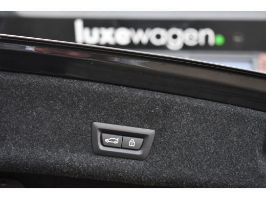 BMW 3 Serie 330e xDrive M-Sport Pro Pano M-zetels ACC HUD 19inch El-klep ActivLease financial lease