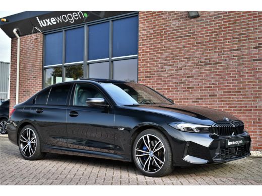 BMW 3 Serie 330e xDrive M-Sport Pro Pano M-zetels ACC HUD 19inch El-klep ActivLease financial lease