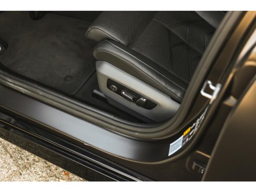 BMW i5 M60 xDrive M Sport / Panoramadak / Trekhaak / Stoelventilatie / Bowers & Wilkins /  Adaptief M On... ActivLease financial lease