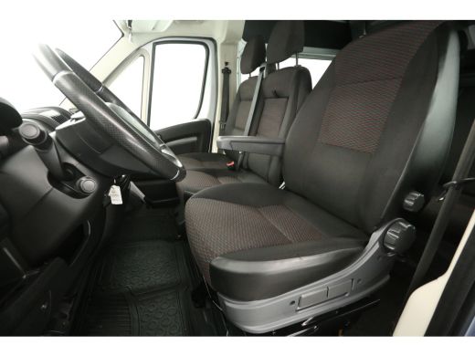 Citroën Jumper 33 2.2 BlueHDi L3H2 | 140PK | DC | Airco | Cruise | Camera | Navi | Parkeersens. | Imperiaal | Tr... ActivLease financial lease