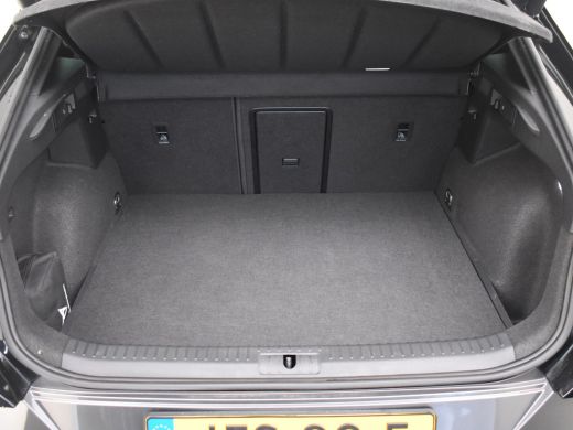 CUPRA Formentor 1.4 e-Hybrid VZ Performance | Trekhaak | Camera achter | Dodehoekdetectie | Stuur + Stoelverwarmi... ActivLease financial lease