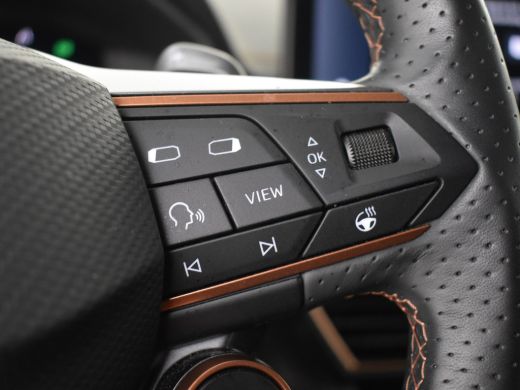 CUPRA Formentor 1.4 e-Hybrid VZ Performance | Trekhaak | Camera achter | Dodehoekdetectie | Stuur + Stoelverwarmi... ActivLease financial lease