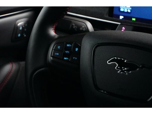 Ford Mustang Mach-E Mach-E Extended AWD 98 kWh | Pano-dak | Trekhaak Afneembaar | B&O Audio | Memory stoel | 360 Came... ActivLease financial lease