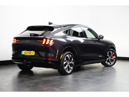 Ford Mustang Mach-E Mach-E Extended AWD 98 kWh | Pano-dak | Trekhaak Afneembaar | B&O Audio | Memory stoel | 360 Came... ActivLease financial lease