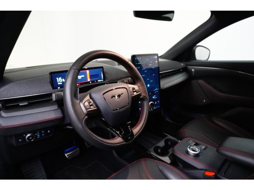 Ford Mustang Mach-E Mach-E Extended AWD 98 kWh | Pano-dak | Trekhaak Afneembaar | B&O Audio | Memory stoel | 360 Came... ActivLease financial lease