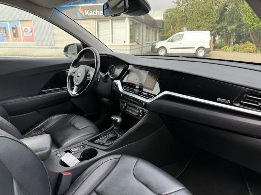 Kia Niro 1.6 GDi Hybrid DynamicPlusLine | Leder | Xenon | Stuur Verw. | ActivLease financial lease
