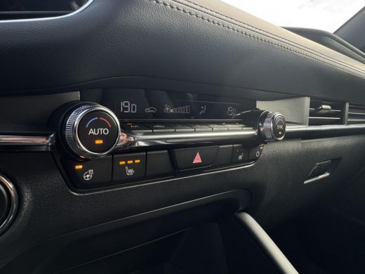 Mazda 3 2.0 e-SkyActiv-X M Hybrid 186 Takumi | Stoel/stuurverwarming | BOSE- Premium audio | Elektrische ... ActivLease financial lease