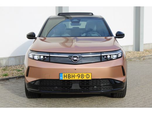 Opel Grandland GS 73 kWh / Navigatie / 360 Camera / Panorama / HiFi Geluidsinstallatie / Stuur -en Stoelverwarmd... ActivLease financial lease