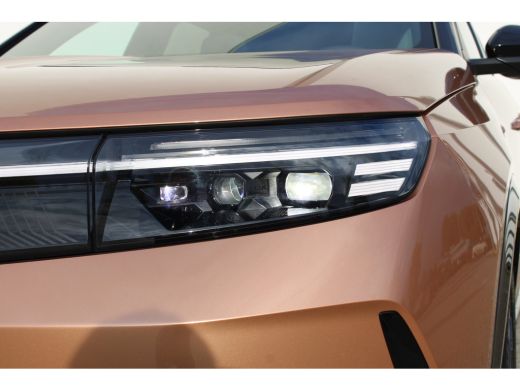 Opel Grandland GS 73 kWh / Navigatie / 360 Camera / Panorama / HiFi Geluidsinstallatie / Stuur -en Stoelverwarmd... ActivLease financial lease