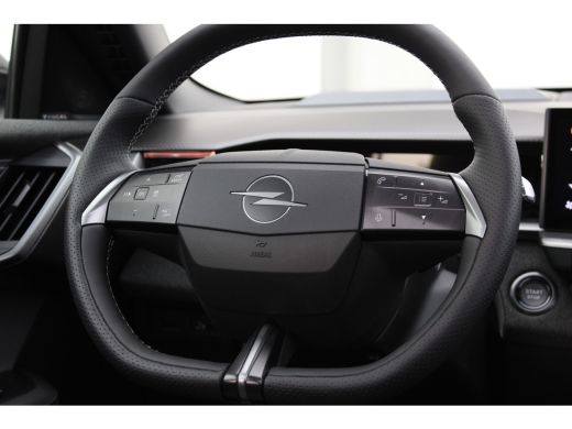 Opel Grandland GS 73 kWh / Navigatie / 360 Camera / Panorama / HiFi Geluidsinstallatie / Stuur -en Stoelverwarmd... ActivLease financial lease