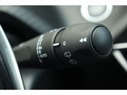 Peugeot 2008 1.2 Hybrid 136 Allure | Adap. Cruise C. | Dode hoek det. | 360 CAM | Keyless | Full LED | 17" LMV... ActivLease financial lease