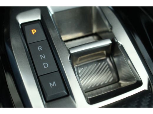 Peugeot 2008 1.2 Hybrid 136 Allure | Adap. Cruise C. | Dode hoek det. | 360 CAM | Keyless | Full LED | 17" LMV... ActivLease financial lease