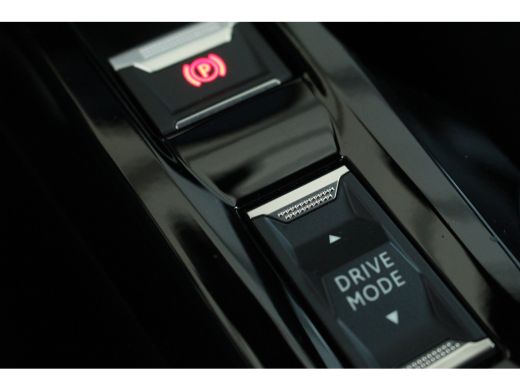 Peugeot 2008 1.2 Hybrid 136 Allure | Adap. Cruise C. | Dode hoek det. | 360 CAM | Keyless | Full LED | 17" LMV... ActivLease financial lease