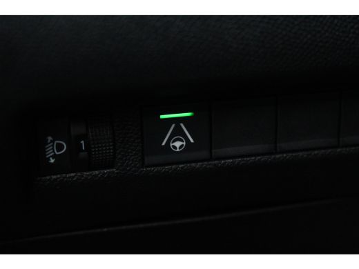 Peugeot 2008 1.2 Hybrid 136 Allure | Adap. Cruise C. | Dode hoek det. | 360 CAM | Keyless | Full LED | 17" LMV... ActivLease financial lease