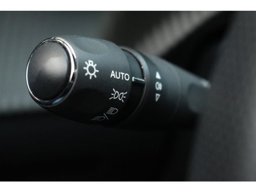 Peugeot 2008 1.2 Hybrid 136 GT | Adap. Cruise C. | Camera | Keyless | Full LED | 17" LMV | Navi | Privacy Glas... ActivLease financial lease