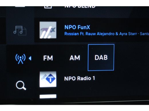 Peugeot 2008 1.2 Hybrid 136 GT | Adap. Cruise C. | Camera | Keyless | Full LED | 17" LMV | Navi | Privacy Glas... ActivLease financial lease