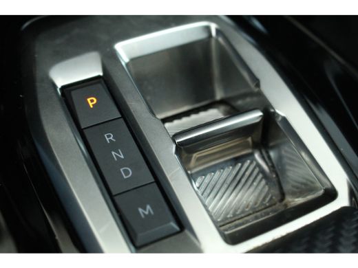 Peugeot 2008 1.2 Hybrid 136 GT | Adap. Cruise C. | Camera | Keyless | Full LED | 17" LMV | Navi | Privacy Glas... ActivLease financial lease