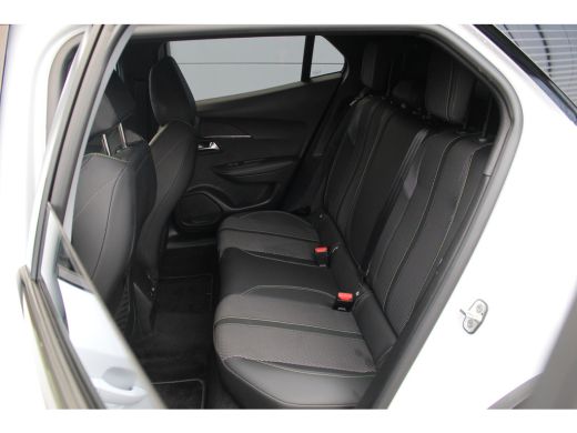 Peugeot 2008 1.2 Hybrid 136 GT | Adap. Cruise C. | Camera | Keyless | Full LED | 17" LMV | Navi | Privacy Glas... ActivLease financial lease