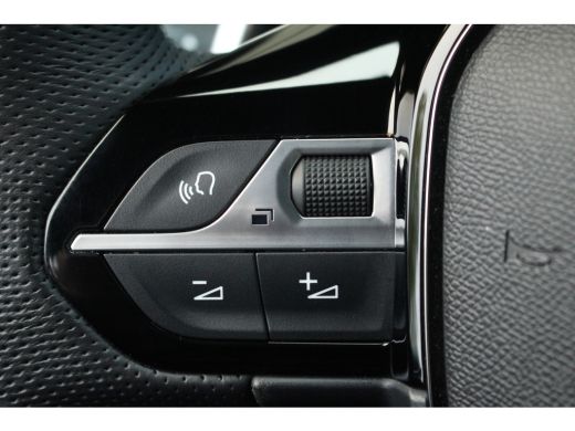 Peugeot 2008 1.2 Hybrid 136 GT | Adap. Cruise C. | Camera | Keyless | Full LED |17" LMV | Navi | Privacy Glass... ActivLease financial lease
