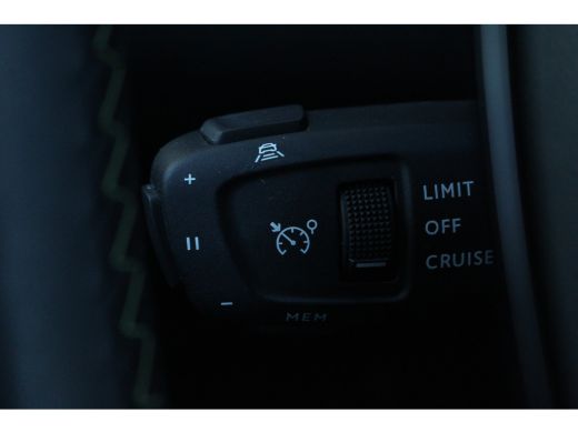 Peugeot 2008 1.2 Hybrid 136 GT | Adap. Cruise C. | Dode hoek det. | Camera | Keyless | Full LED | 17" LMV | Na... ActivLease financial lease