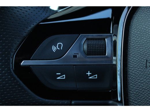 Peugeot 2008 1.2 Hybrid 136 GT | Adap. Cruise C. | Dode hoek det. | Camera | Keyless | Full LED | 17" LMV | Na... ActivLease financial lease
