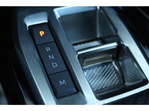 Peugeot 2008 1.2 Hybrid 136 GT | Adap. Cruise C. | Dode hoek det. | Camera | Keyless | Full LED | 17" LMV | Na... ActivLease financial lease