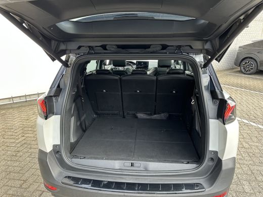 Peugeot 5008 1.2 PureTech GT | 2 stoelen op derde rij | Achterbank in delen neerklapbaar | Adaptieve cruise co... ActivLease financial lease
