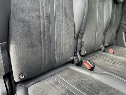 Peugeot 5008 1.2 PureTech GT | 2 stoelen op derde rij | Achterbank in delen neerklapbaar | Adaptieve cruise co... ActivLease financial lease