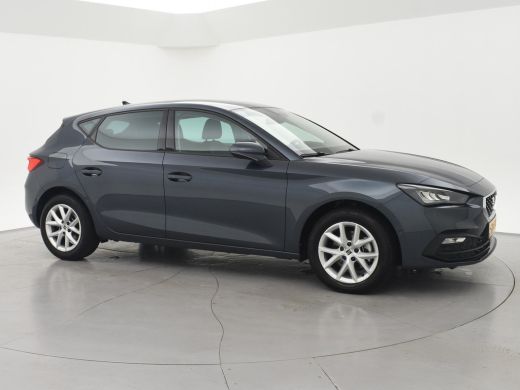 Seat Leon 1.0 TSI STYLE INTENSE + WEGKL. TREKHAAK | VIRTUAL COCKPIT | CAMERA | STOELVERW. | NAVIGATIE | CAR... ActivLease financial lease