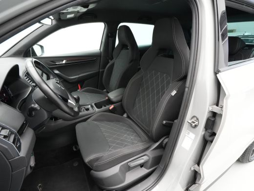 Skoda Karoq 1.5 TSI ACT 150pk Sportline Business Navigatie Digital Cockpit Camera Keyless Carplay 10 ActivLease financial lease