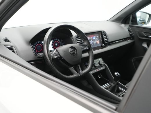 Skoda Karoq 1.5 TSI ACT 150pk Sportline Business Navigatie Digital Cockpit Camera Keyless Carplay 10 ActivLease financial lease