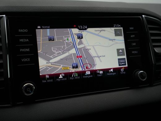 Skoda Karoq 1.5 TSI ACT 150pk Sportline Business Navigatie Digital Cockpit Camera Keyless Carplay 10 ActivLease financial lease