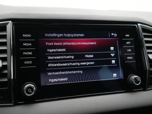 Skoda Karoq 1.5 TSI ACT 150pk Sportline Business Navigatie Digital Cockpit Camera Keyless Carplay 10 ActivLease financial lease