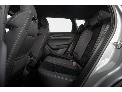 Skoda Karoq 1.5TSI 150 pk DSG Sportline Business Trekhaak | 19" | Achteruitrijcamera | Cruise Control | Keyle... ActivLease financial lease