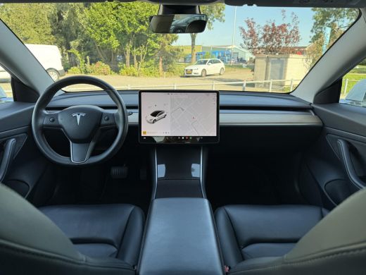 Tesla Model 3 Range Plus RWD | Autopilot | Panorama | Leder | ActivLease financial lease