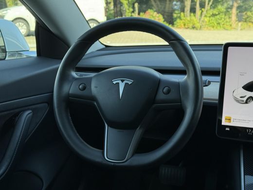 Tesla Model 3 Range Plus RWD | Autopilot | Panorama | Leder | ActivLease financial lease