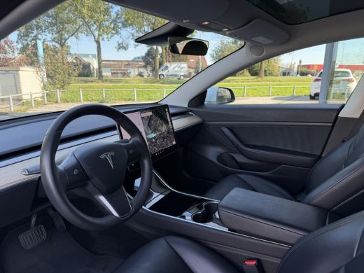 Tesla Model 3 Range Plus RWD | Autopilot | Panorama | Leder | ActivLease financial lease