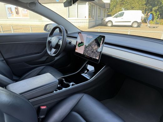 Tesla Model 3 Range Plus RWD | Autopilot | Panorama | Leder | ActivLease financial lease