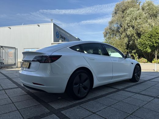 Tesla Model 3 Range Plus RWD | Autopilot | Panorama | Leder | ActivLease financial lease