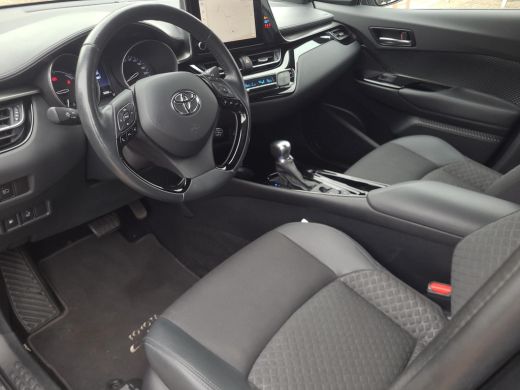 Toyota C-HR 1.8 Hybrid Executive | Apple CarPlay | Stoel/Stuur/Ruit verwarming | Rijklaarprijs incl. garantie | ActivLease financial lease