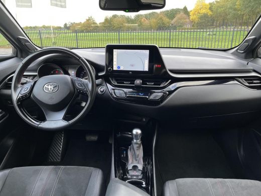 Toyota C-HR 2.0 Hybrid GR-Sport | Stoelverwarming | Adaptieve cruise control | Dodehoeksensoren ActivLease financial lease
