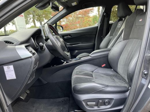 Toyota C-HR 2.0 Hybrid GR-Sport | Stoelverwarming | Adaptieve cruise control | Dodehoeksensoren ActivLease financial lease