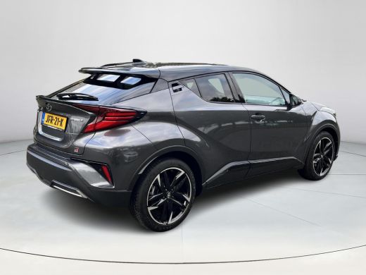 Toyota C-HR 2.0 Hybrid GR-Sport | Stoelverwarming | Adaptieve cruise control | Dodehoeksensoren ActivLease financial lease